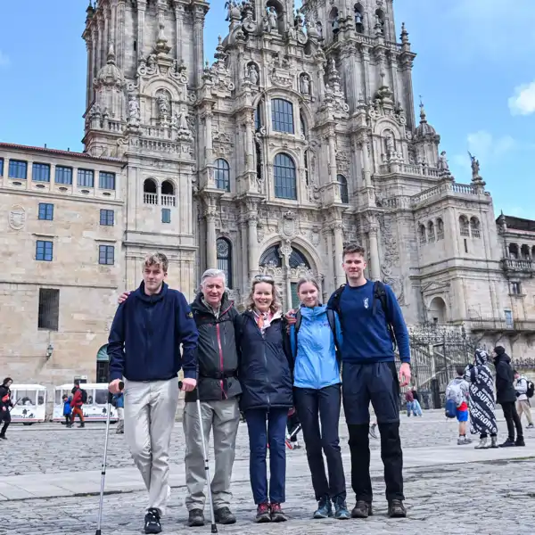 Reyes de Bélgica terminan el Camino de Santiago