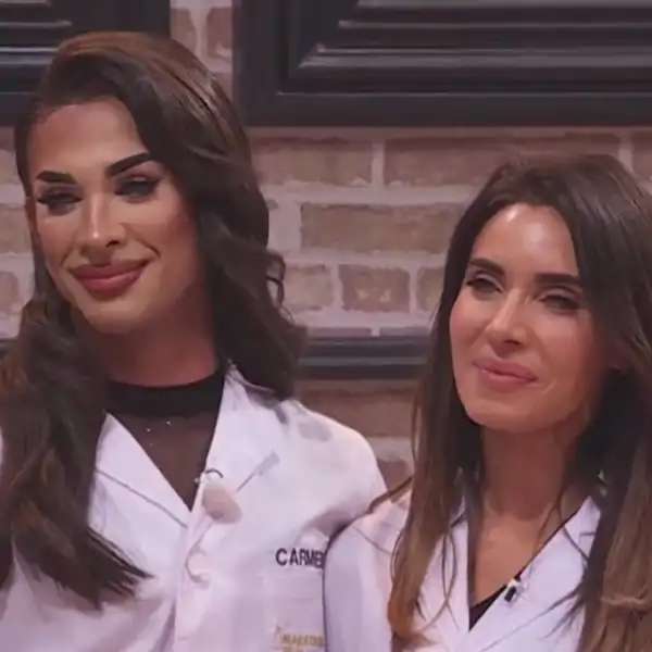 Pilar Rubio y Carmen Farala en 'Maestros de la Costura Celebrity'