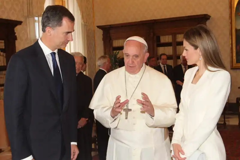 Los Reyes Felipe y Letizia con el Papa Francisco