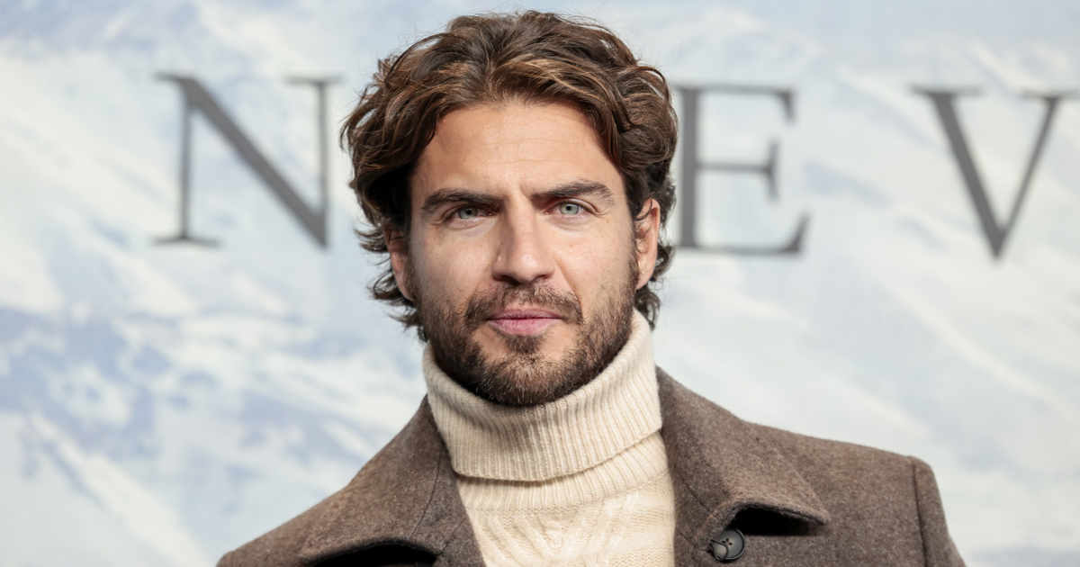 Maxi Iglesias, con los pelos de punta, rompe su silencio sobre el ...