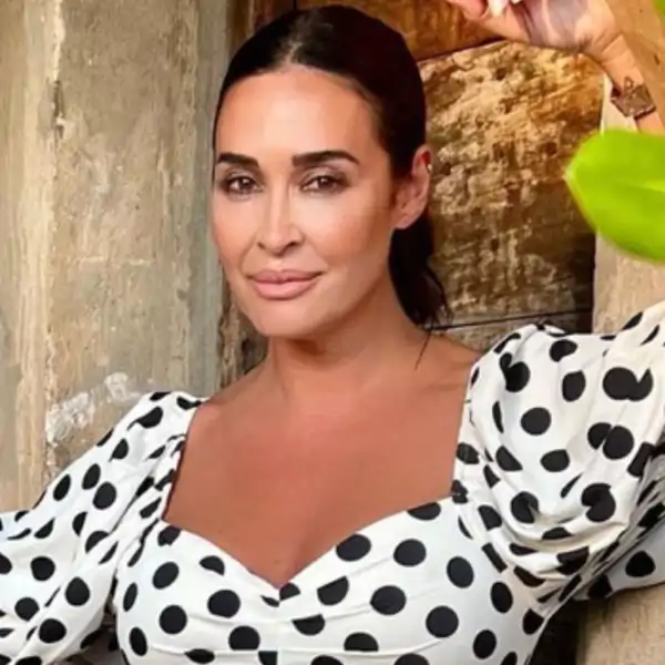 Acaba de llegar a Zara el vestido que Vicky Martín Berrocal llevaría en la Feria de Abril y con el que arrasarás en todas las fiestas del verano