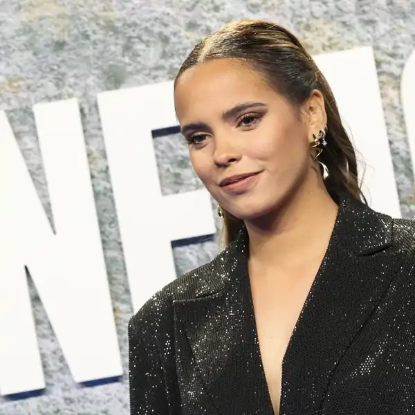 Gloria Camila Ortega posa durante un photocall