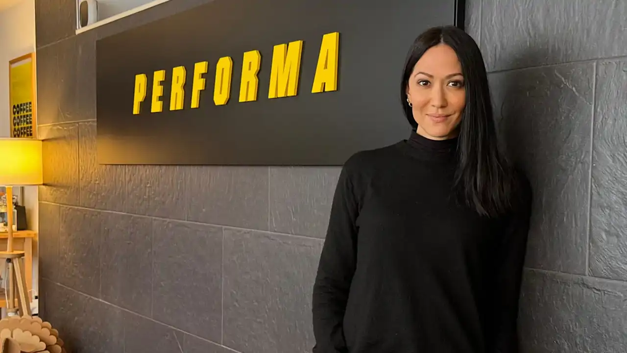 Sara Tabares Perfil