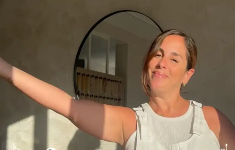 Anabel Pantoja en su casa
