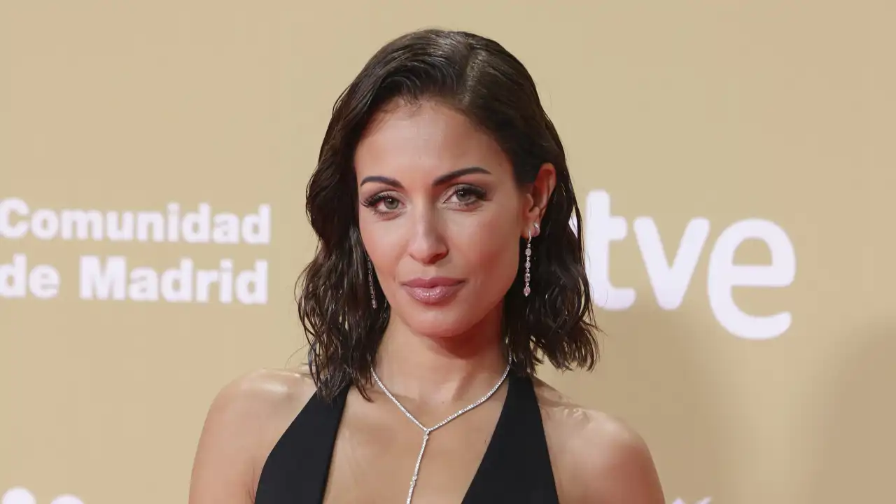 Hiba Abouk visita hoy ‘El Hormiguero’: así ha sido su complicada relación con sus padres tunecinos