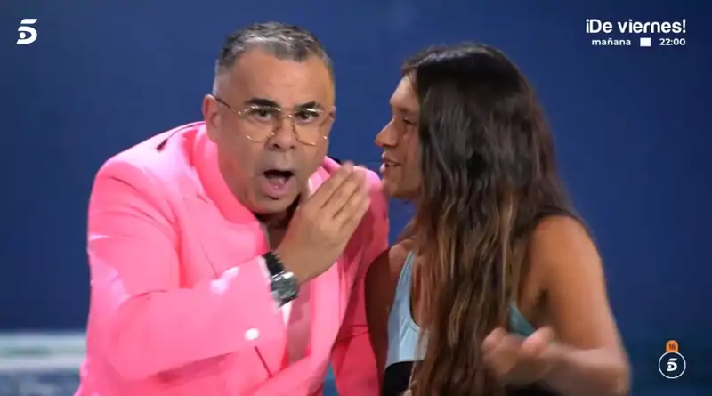 Laura le cuenta el secreto de Escassi a Jorge Javier
