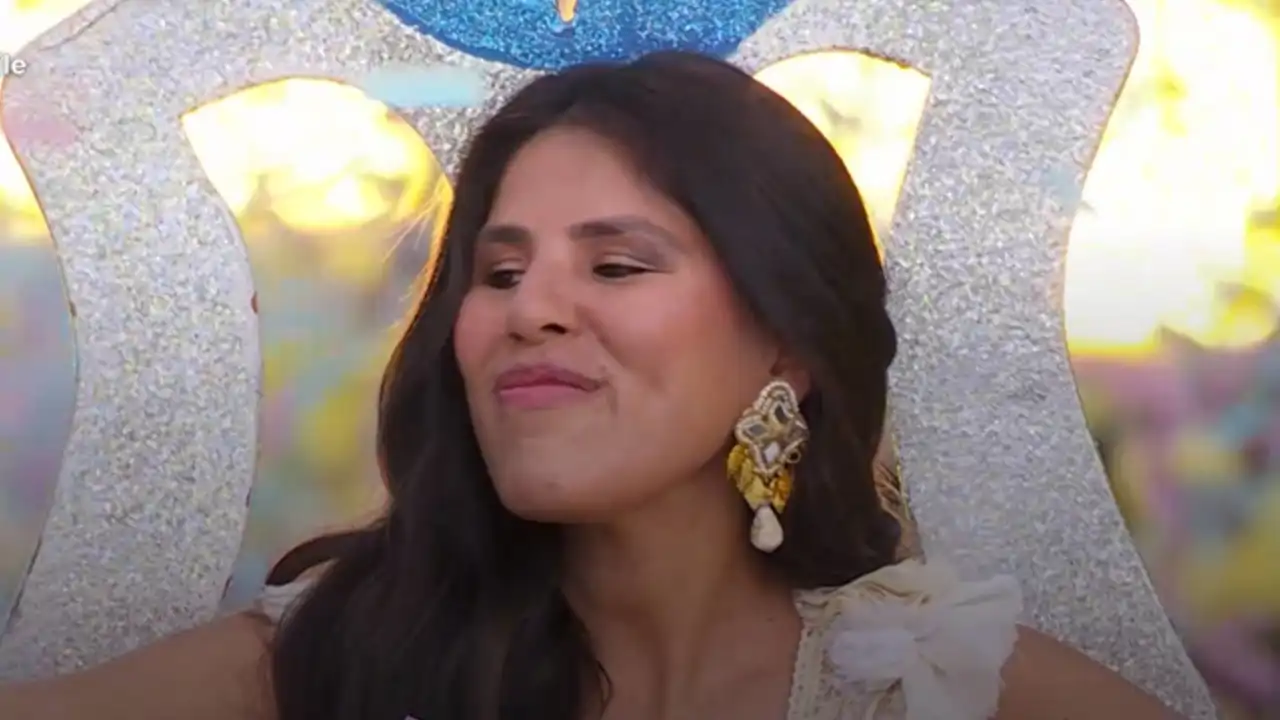 Isa Pantoja en el estreno de 'La familia de la tele'