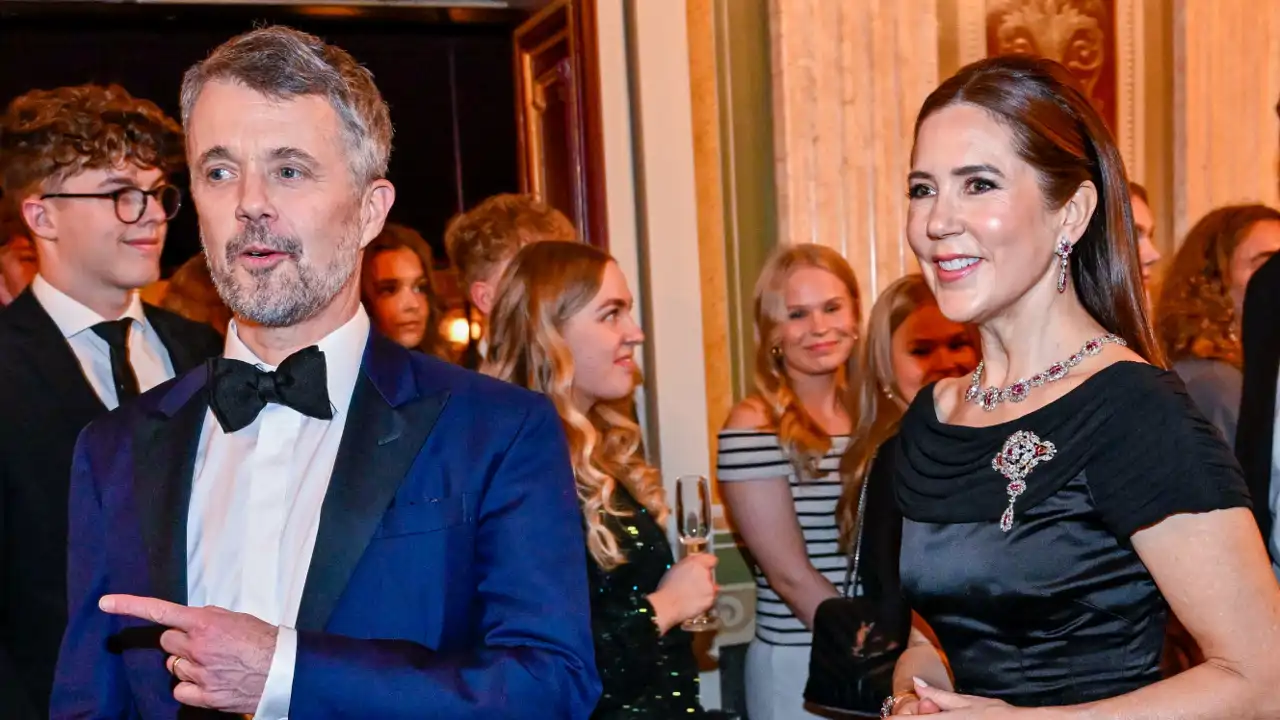 La prensa internacional se planta ante Federico y Mary de Dinamarca tras un acontecimiento histórico: "Fríos y distantes"