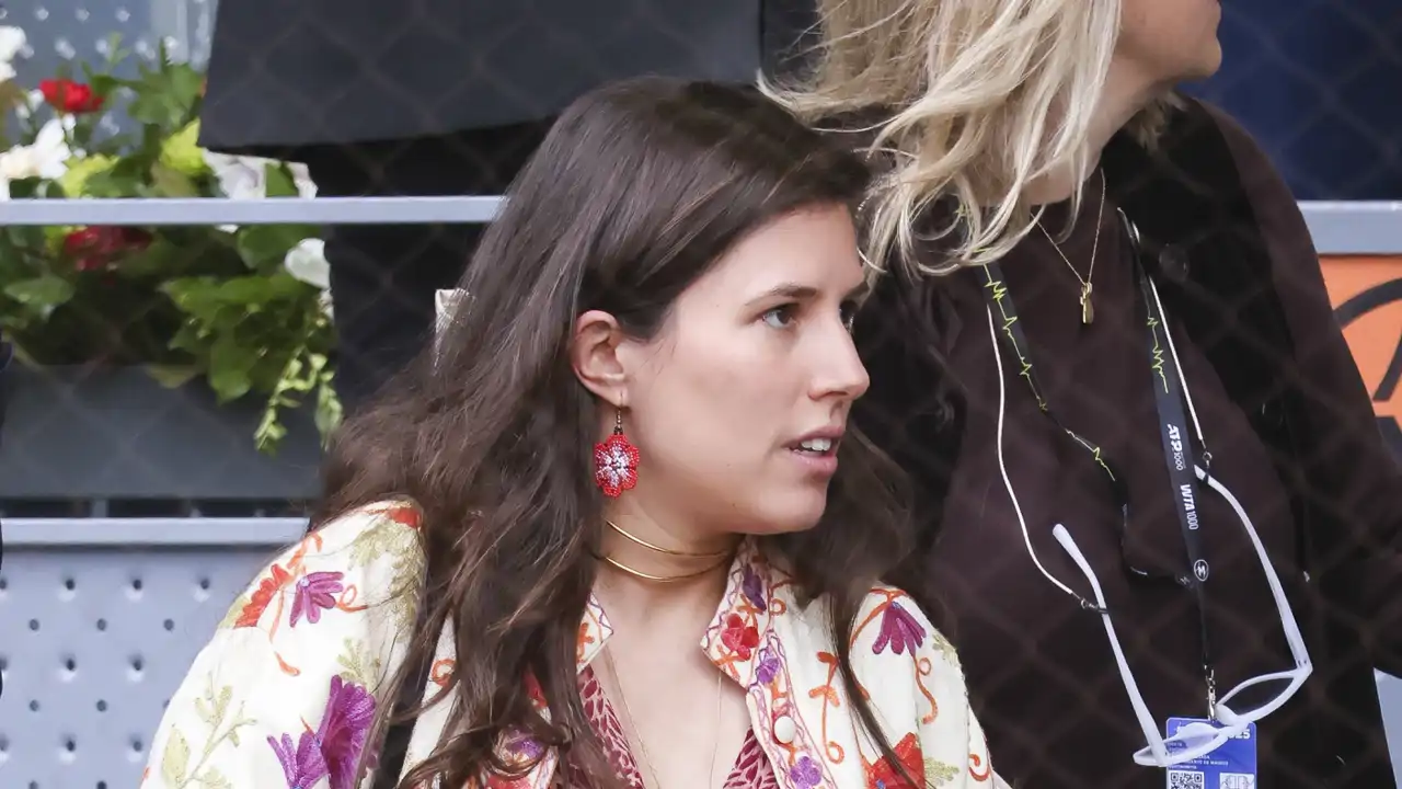 El look premamá de Teresa Urquijo: primaveral, cómodo y versátil