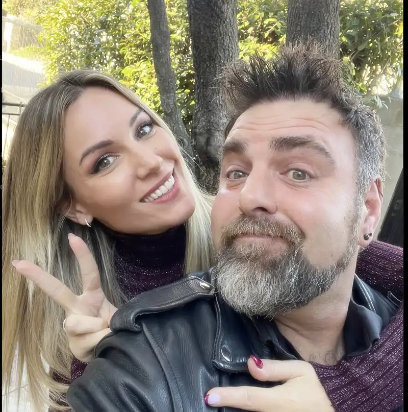 Edurne junto a su hermano David 
