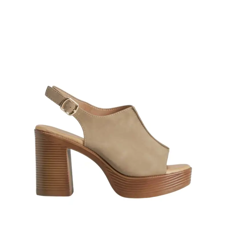 Sandalia tacón plataforma beige NYC de Merkal 35,99 euros