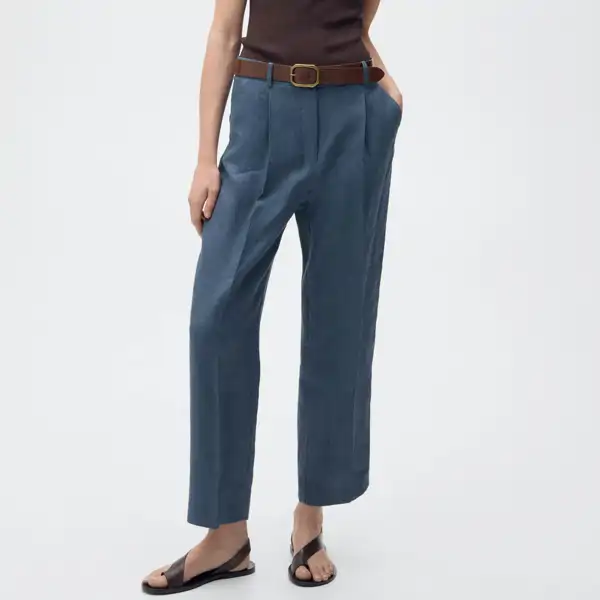 Pantalón de lino con detalle de pinzas
