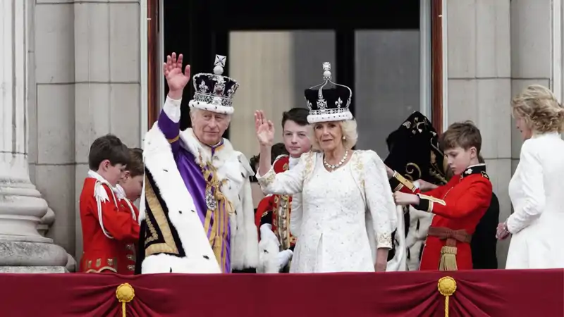 El rey Carlos III y la reina Camilla en su coronación hace dos años