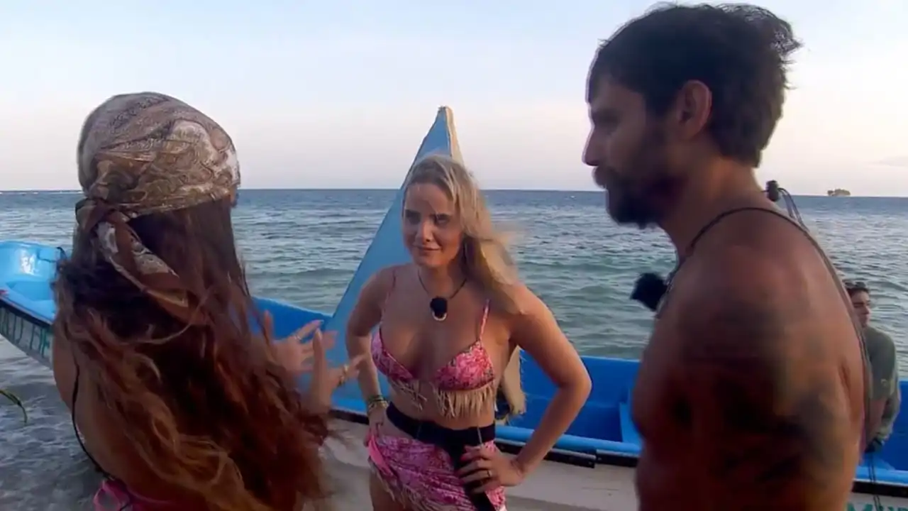 Gloria, hermana de Manuel, interrumpe su reencuentro con Gabriella en 'Supervivientes 2025' y se pronuncia sobre su supuesta infidelidad: "Me hierve la sangre"