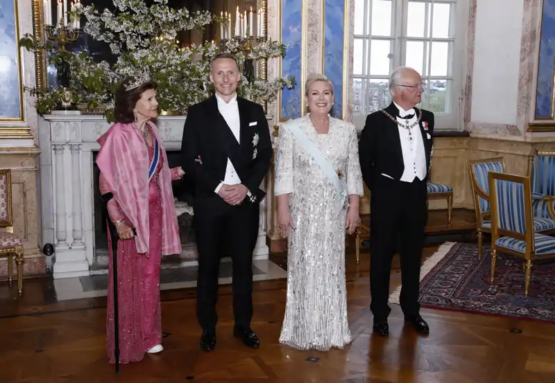 Los Reyes de Suecia en una cena de gala
