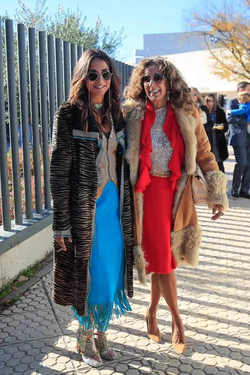 Rosario Flores y Lola Orellana 