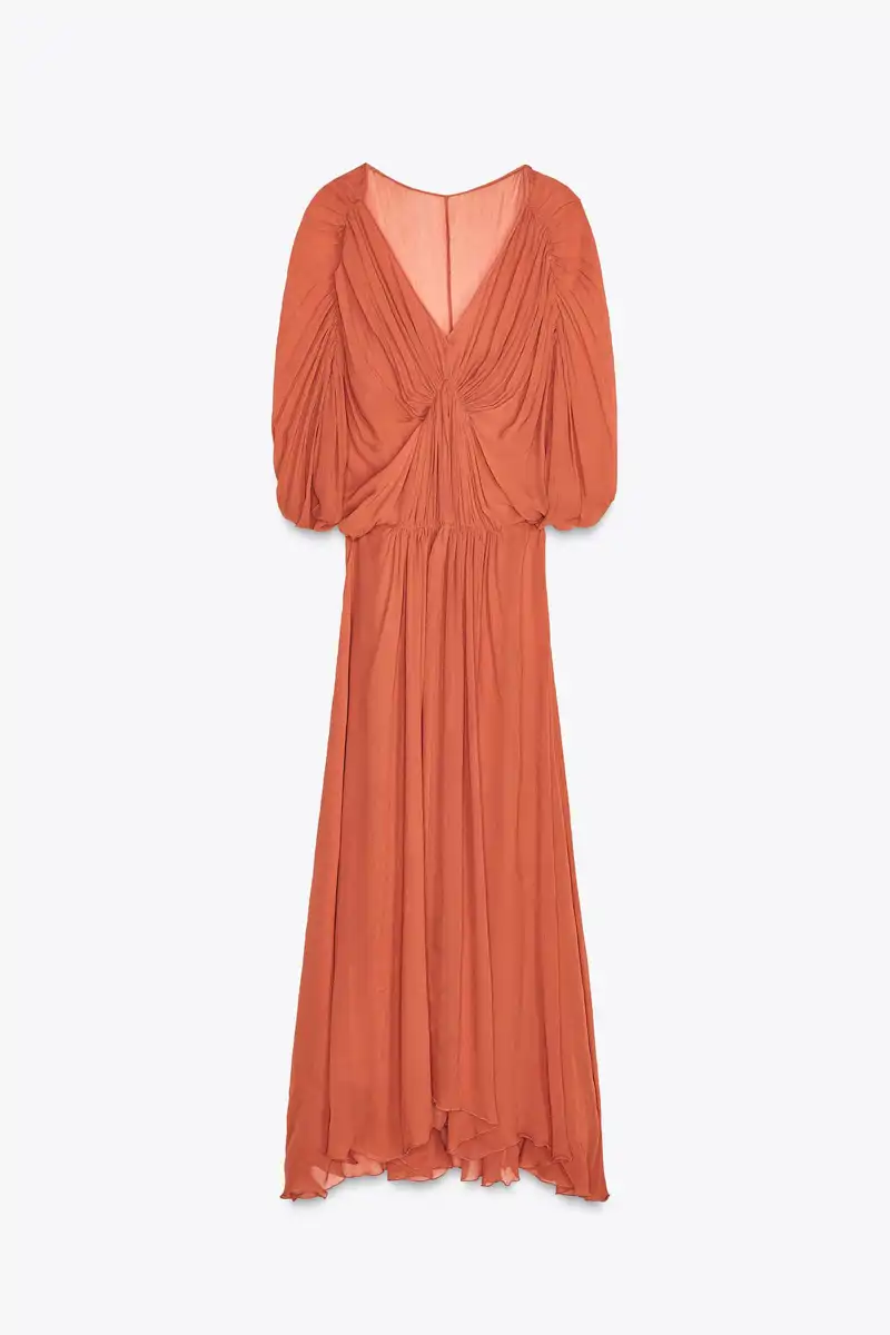 Vestido drapeado ZW Collection de Zara 79,95 euros 
