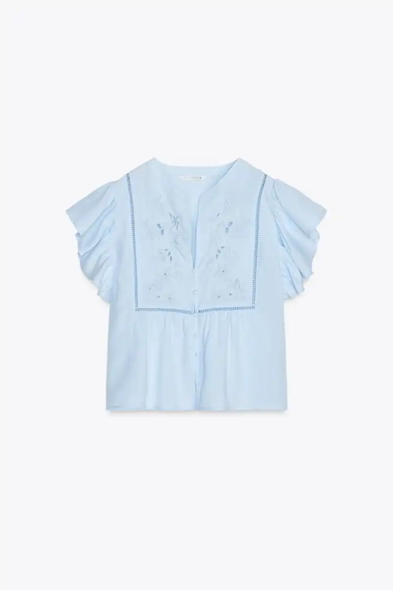 Camisa manga corta volante de Zara 25,95 euros