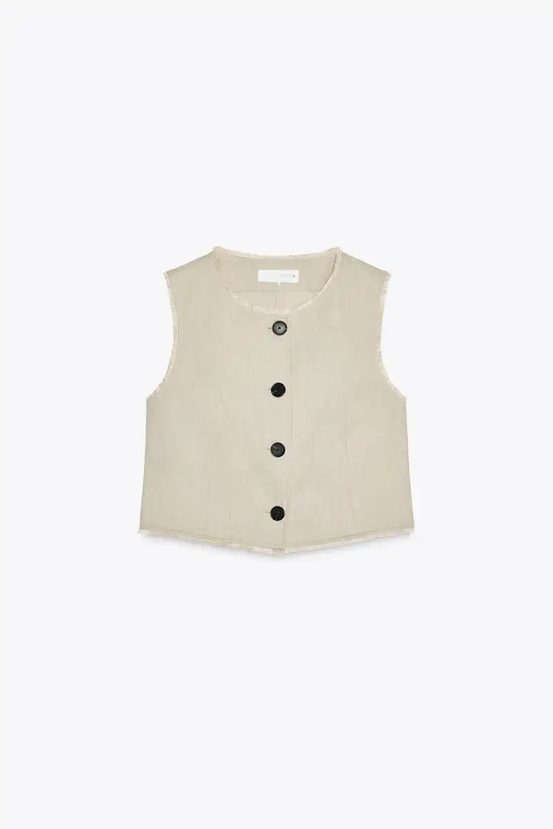 Chaleco rústico desflecado con lino de Zara 27,95 euros
