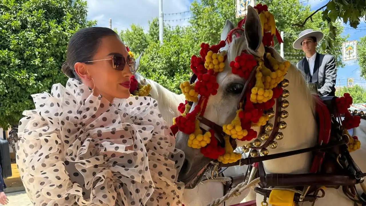El impresionante look de Nieves Álvarez para ir a la Feria de Abril 2025 sin vestido 