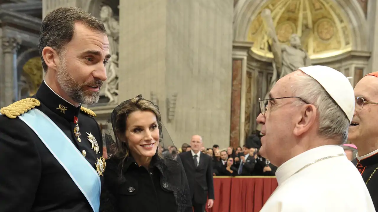 Felipe y Letizia con el Papa Francisco