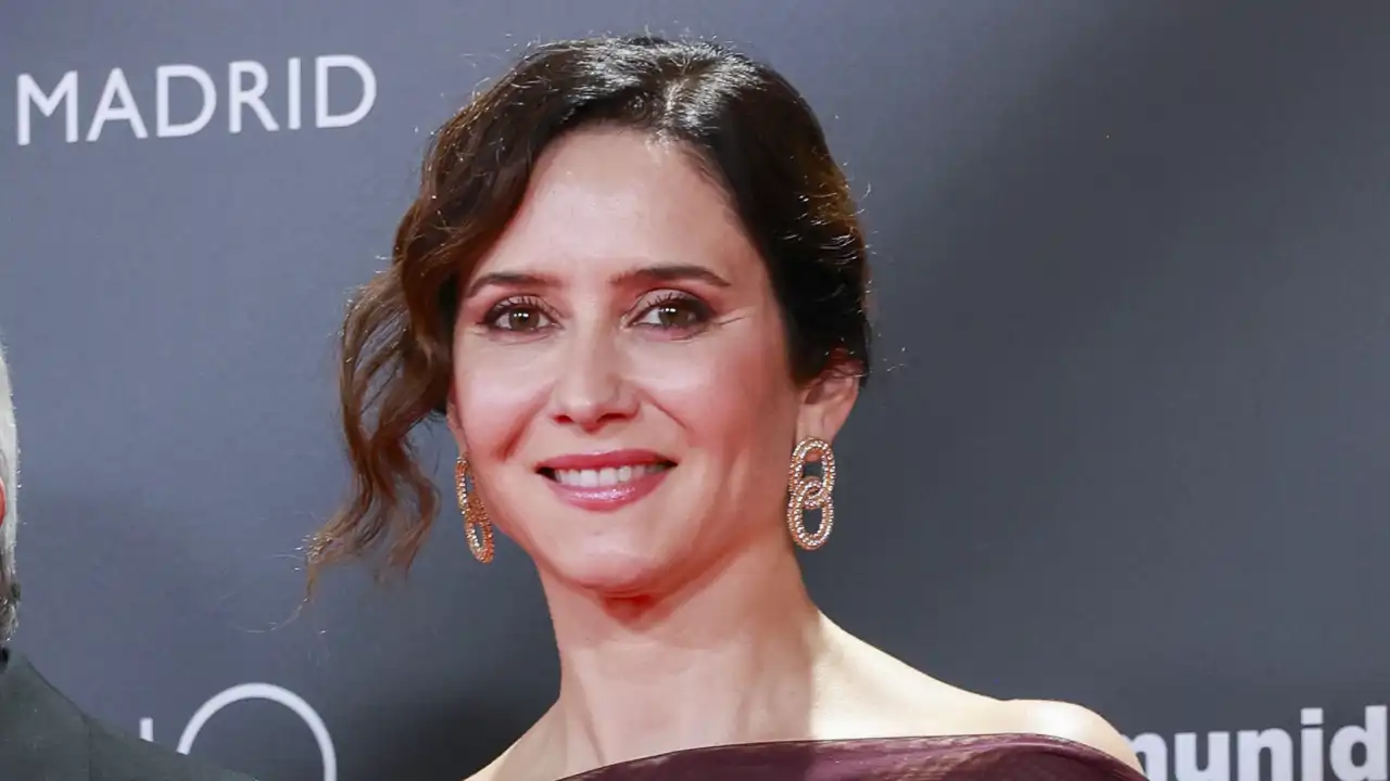 Olalla Álvarez, experta en dermoestética: “ Isabel Díaz Ayuso usa aparatología no invasiva que le ayuda a mantener, potenciar y prevenir el envejecimiento prematuro”