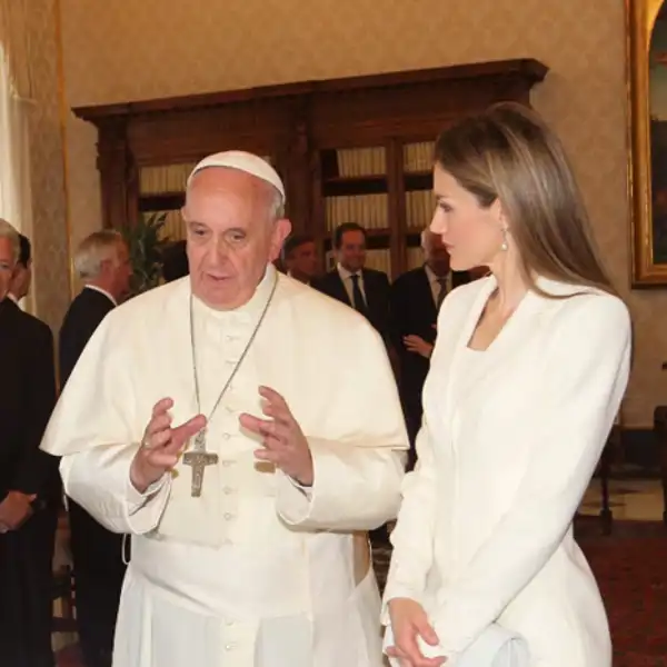 Los Reyes Felipe y Letizia con el Papa Francisco