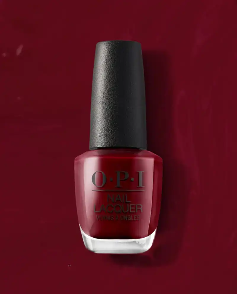 Pintauñas rojo burdeos OPI
