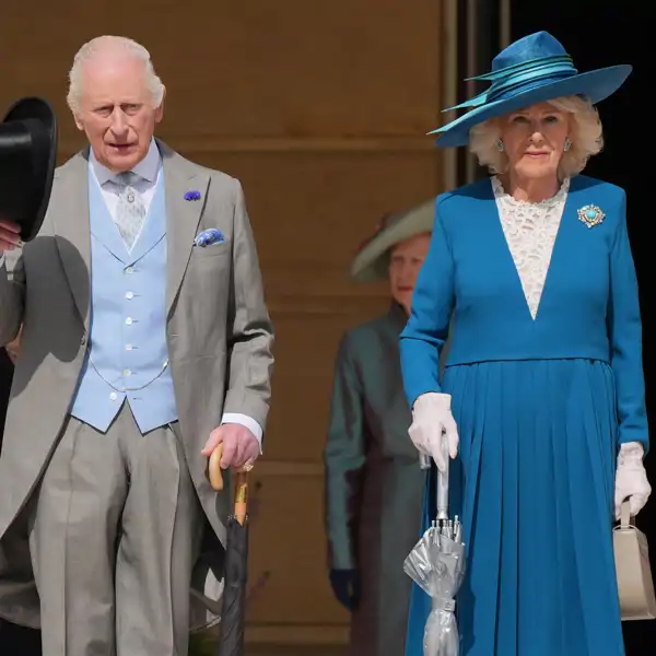 Entramos en los jardines del Palacio de Buckingham: 16 hectáreas de terreno, cientos de especies de flores y una especie animal propiedad de la Corona