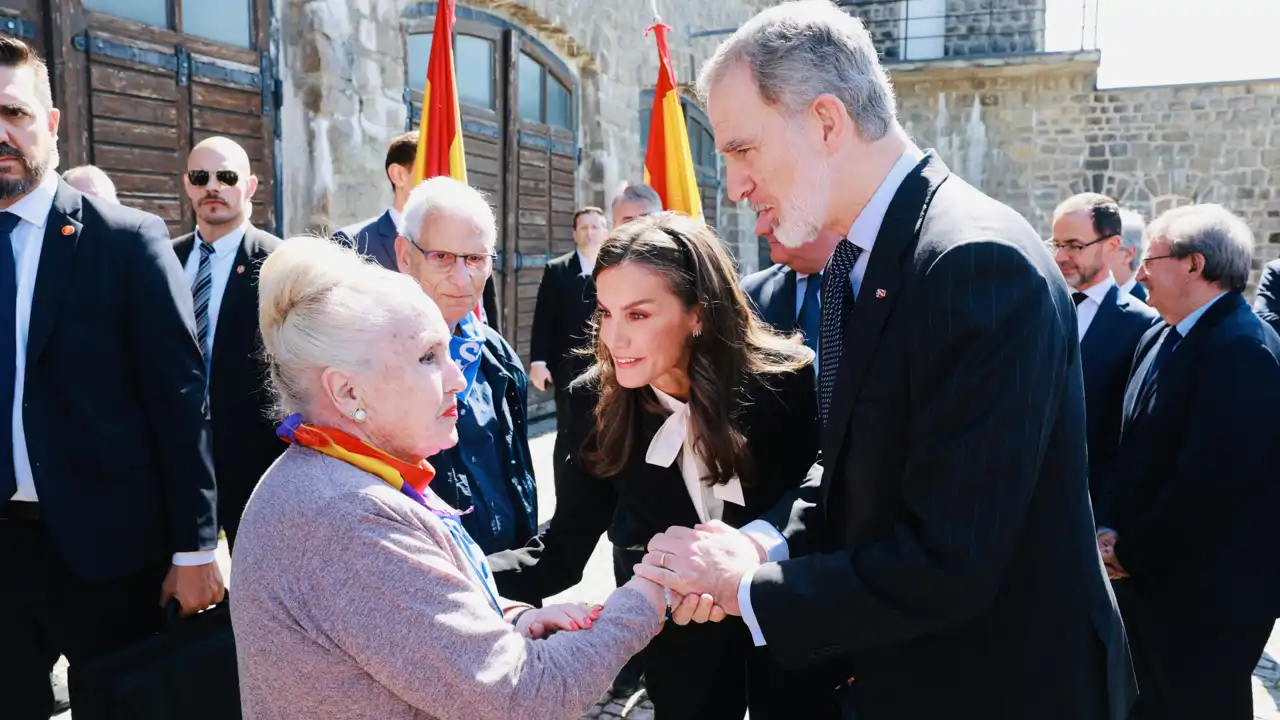 Reyes Felipe y Letizia