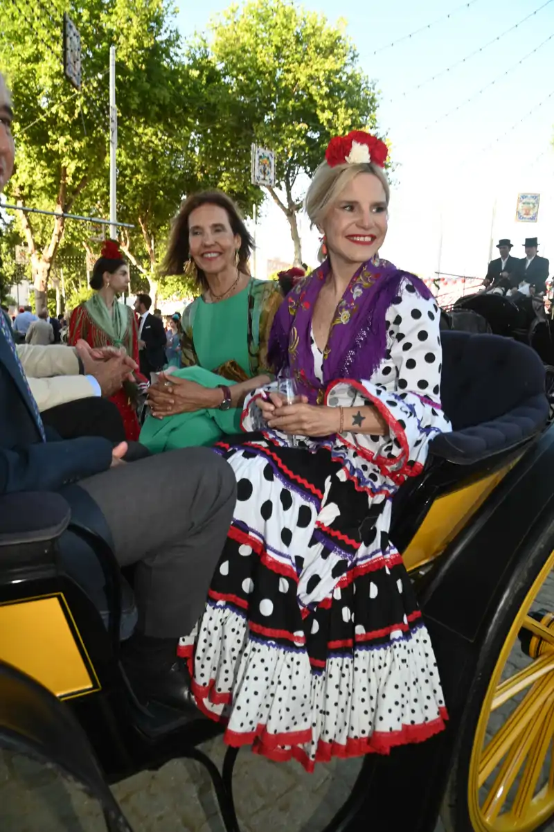 Eugenia Martínez de Irujo durante la Feria de Abril 2025