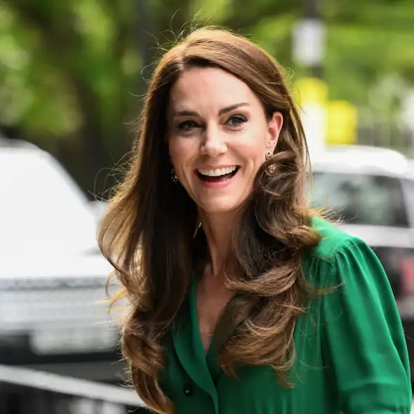 Juan Ferrando, experto en moda: “Con la llegada del sol veremos a Kate Middleton con prints florales, encajes y bordados coloridos”