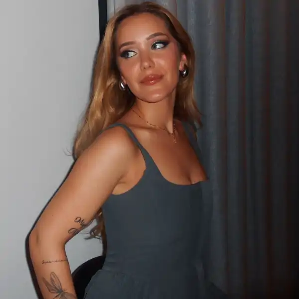 Malu Salgado, hija de Michael Salgado, lanza su videoclip más especial: "Muestro mi infancia y mi adolescencia"