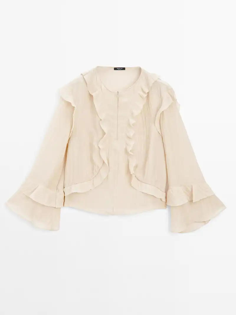Camisa fluida de volantes de Massimo Dutti 49,95 euros 