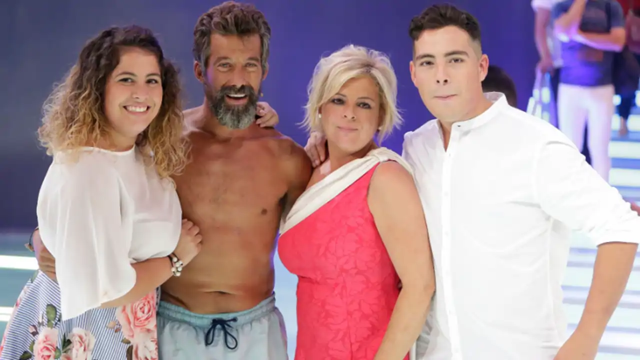 José Luis Losa con su mujer e hijos. 