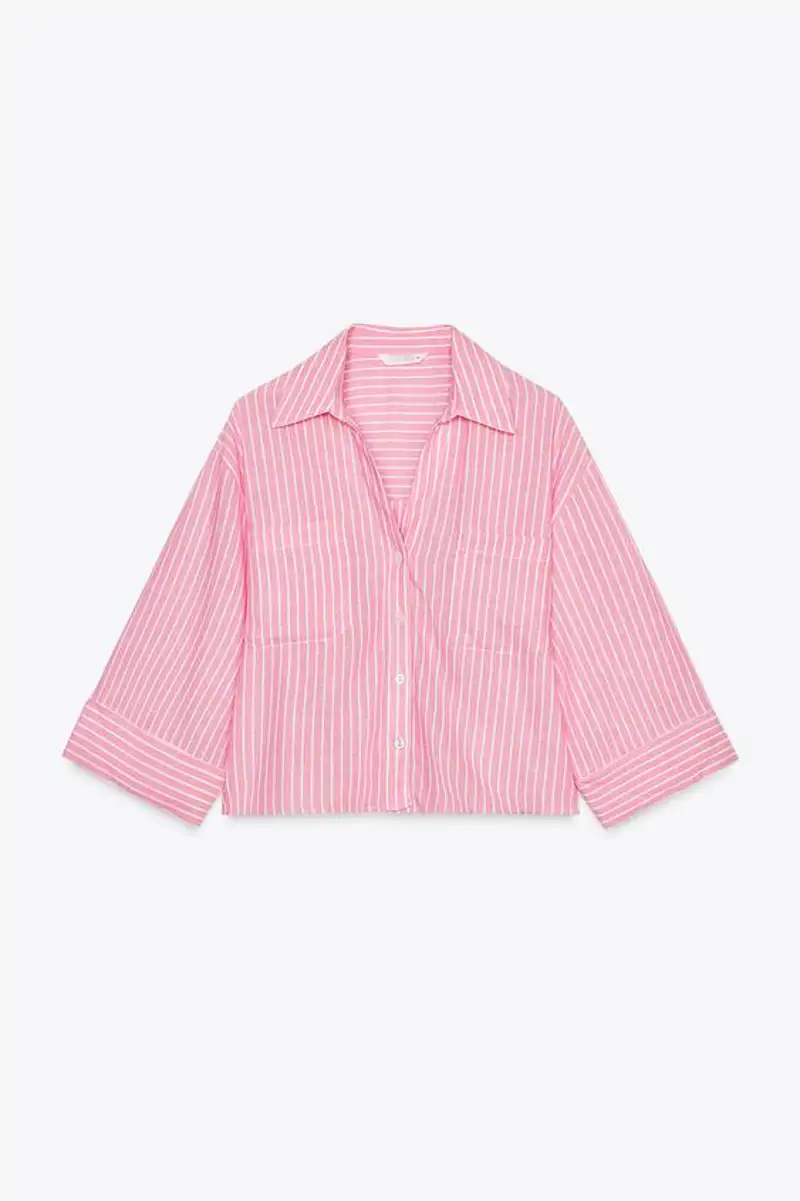 Camisa corta con rayas lino de Zara 22,95 euros