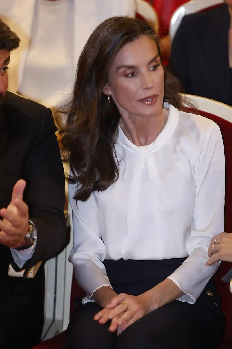 La blusa fruncida de la Reina Letizia en su última aparición en Murcia 
