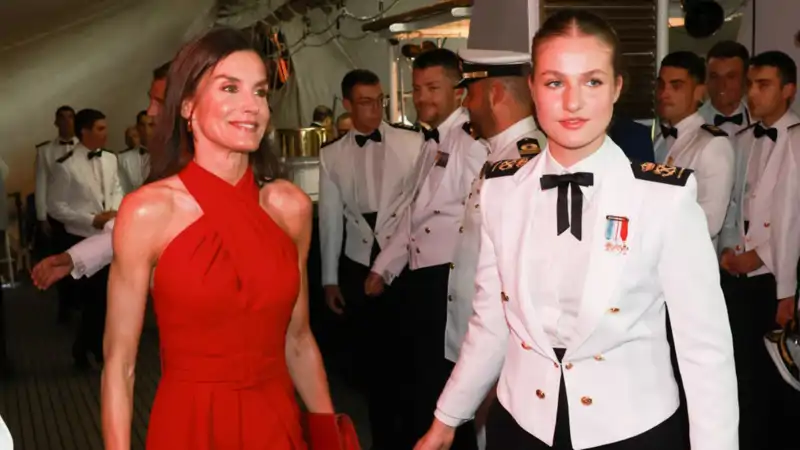 La Reina Letizia y la Princesa Leonor en su noche de gala en Panamá en Elcano