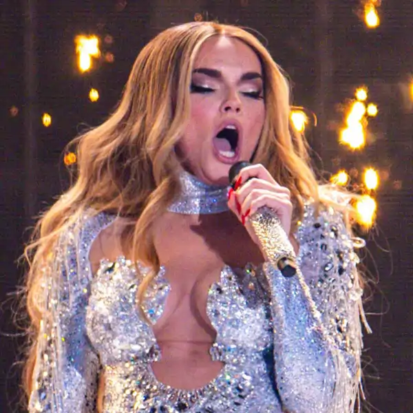 Melody en la semifinal de Eurovisión