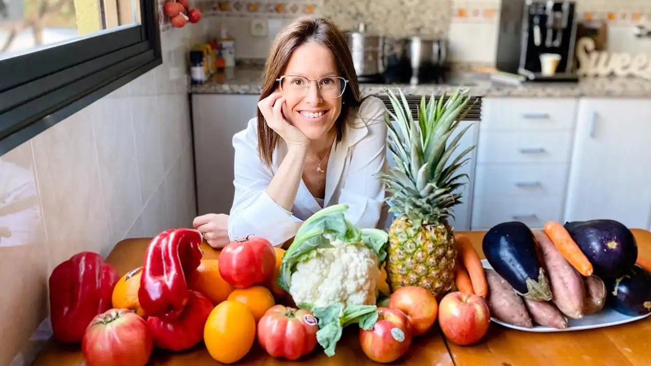 Bárbara Munar, dietista: "El 80 % del envejecimiento depende del estilo de vida, y solo un 20 % viene determinado por la genética"