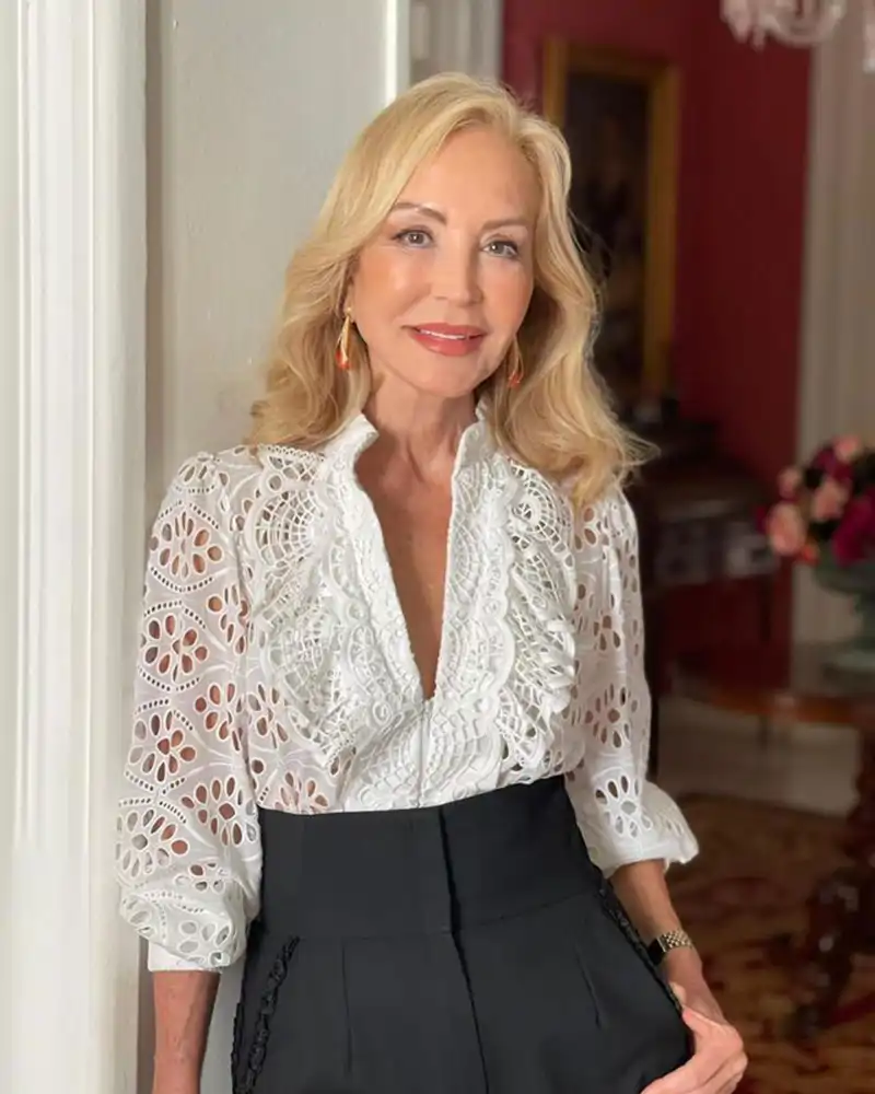 Carmen Lomana