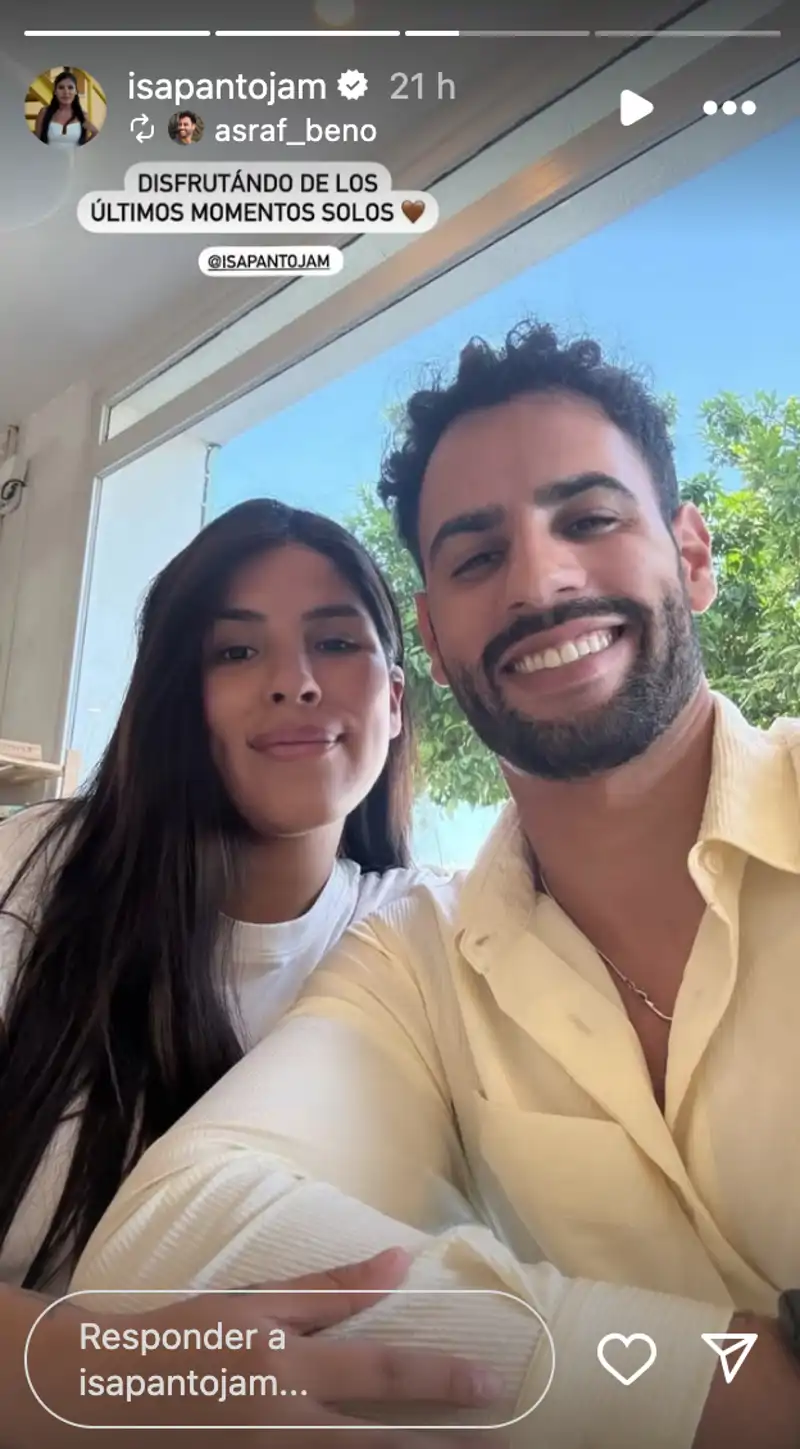 Isa Pantoja junto a Asraf Beno antes de dar la bienvenida a su primer hijo en común