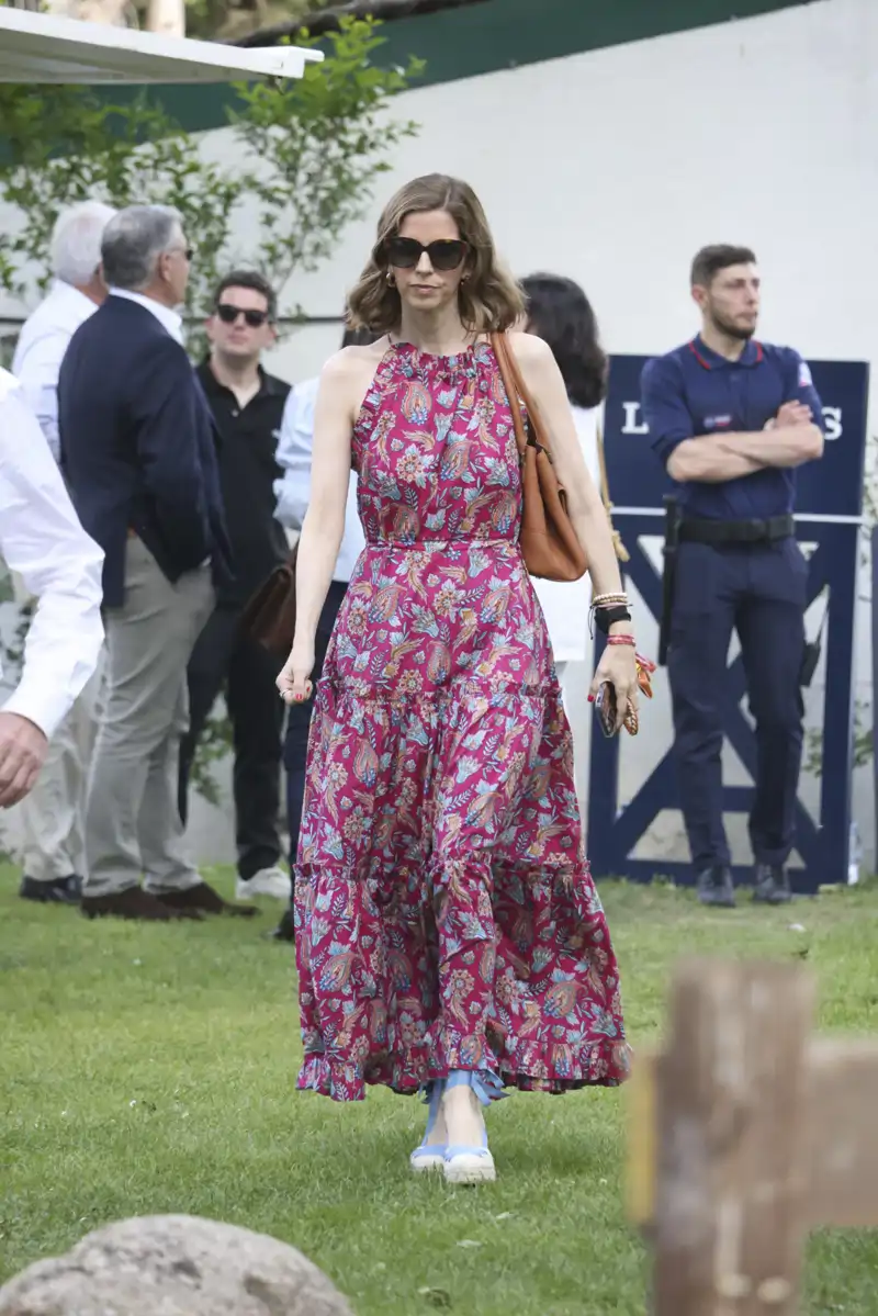 Margarita Vargas u si vestido boho de escote halter
