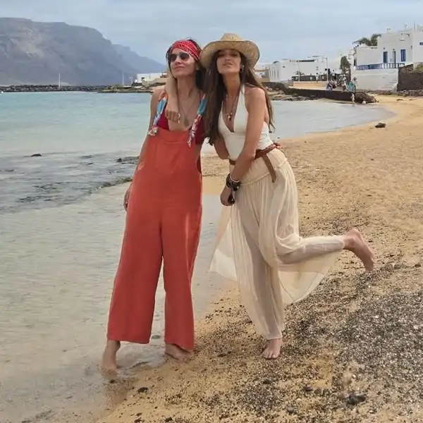 Sara Carbonero e Isabel Jiménez, en Lanzarote.