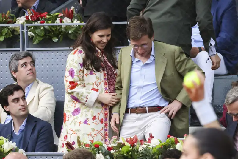 Teresa Urquijo y José Luis Martínez Almeida en el tenis