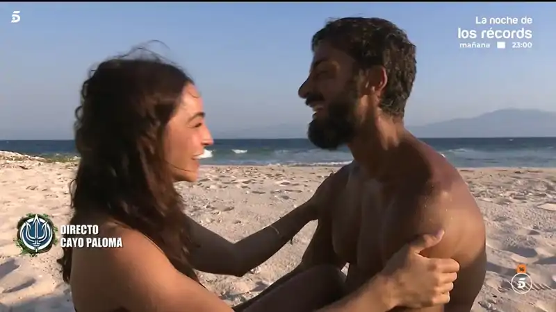 Carlos Sobera no puede ocultar su reacción ante las lágrimas de Borja en 'Supervivientes'