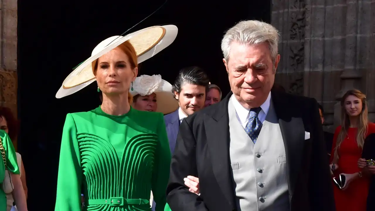 Olivia de Borbón y su padre,  Francisco de Borbón y Escasany