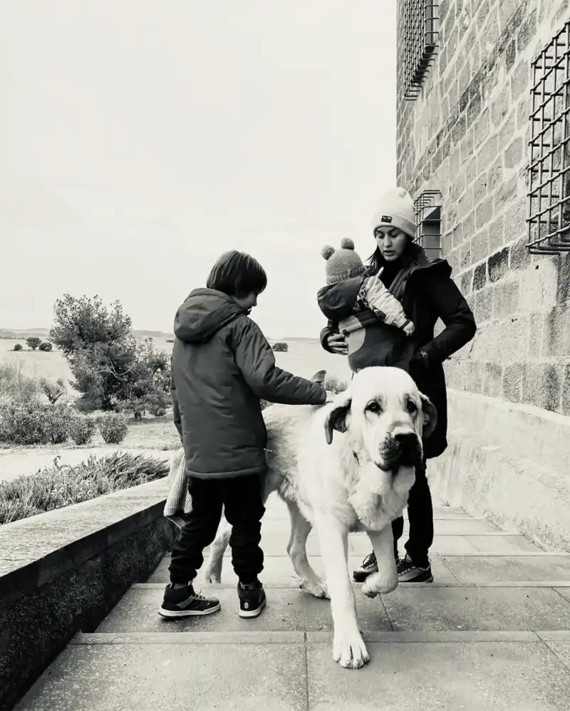 Megan Montaner en familia 