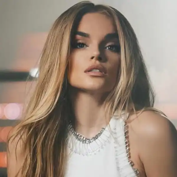Melody en su próximo videoclip