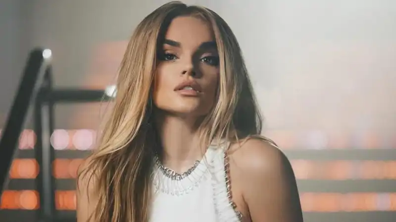 Melody en su próximo videoclip